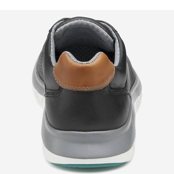 NEW JOHNSTON & MURPHY men activate u-throat shoes in black